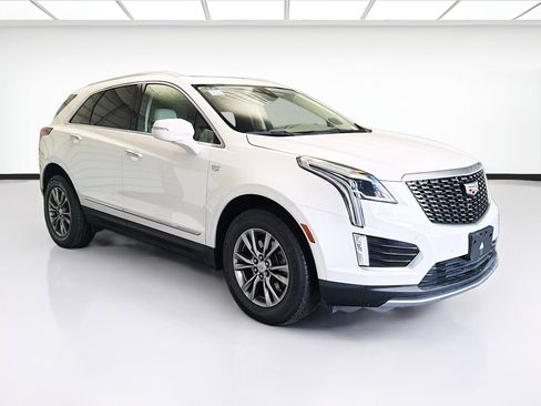 Used 2021 Cadillac XT5 Premium Luxury FWD image 3