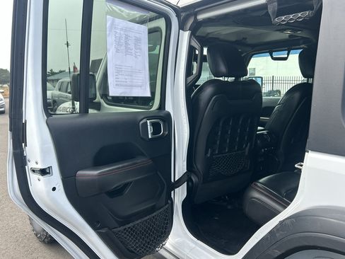 Used 2018 Jeep Wrangler Unlimited Rubicon w/ Steel Bumper Group AWD/4WD image 30