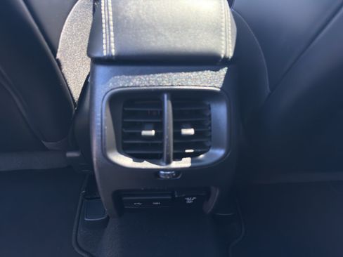 Used 2020 Jeep Cherokee Limited AWD/4WD image 33