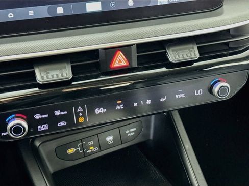 Certified 2025 Kia K5 LXS FWD image 15