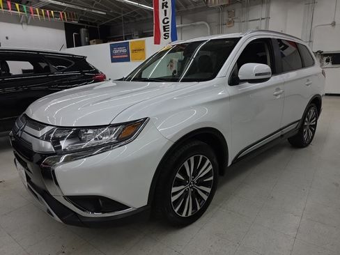 Used 2020 Mitsubishi Outlander SEL FWD image 3