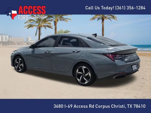 Used 2022 Hyundai Elantra Limited FWD image 6