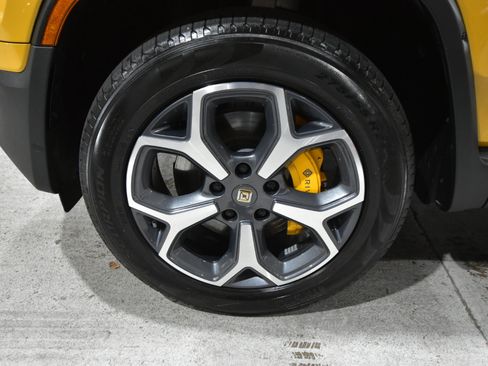 Used 2022 Rivian R1T Adventure image 76