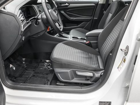 Used 2024 Volkswagen Jetta S image 15