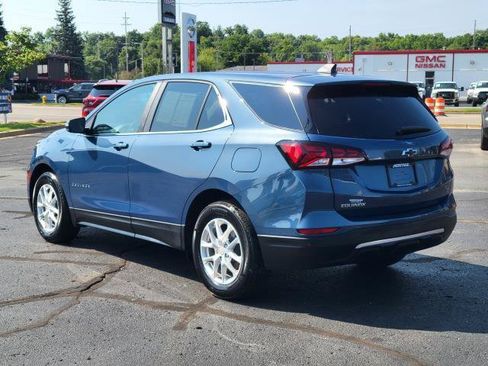 Used 2024 Chevrolet Equinox LT FWD image 3