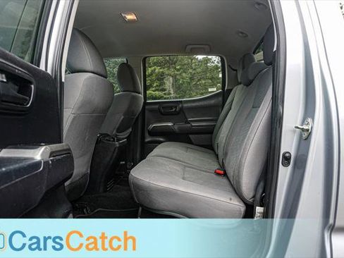 Used 2020 Toyota Tacoma SR5 RWD image 20