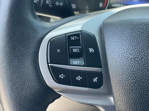 Certified 2023 Ford Explorer XLT w/ Equipment Group 202A RWD image 9