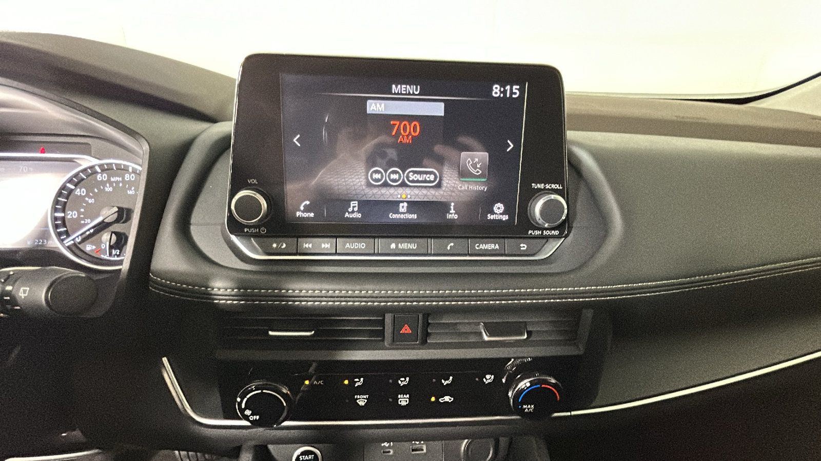 Used 2023 Nissan Rogue S AWD/4WD image 28