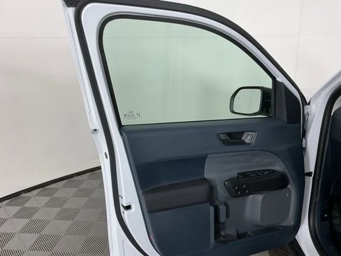 New 2025 Ford Maverick XL image 12