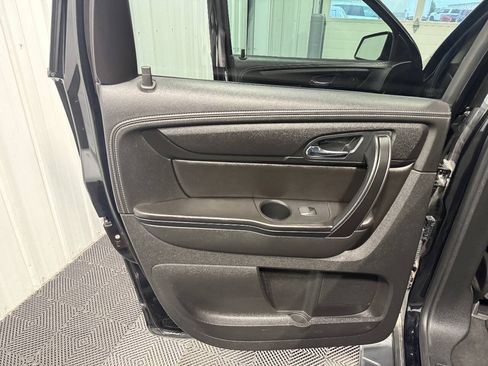 Used 2017 Chevrolet Traverse LT AWD/4WD image 16