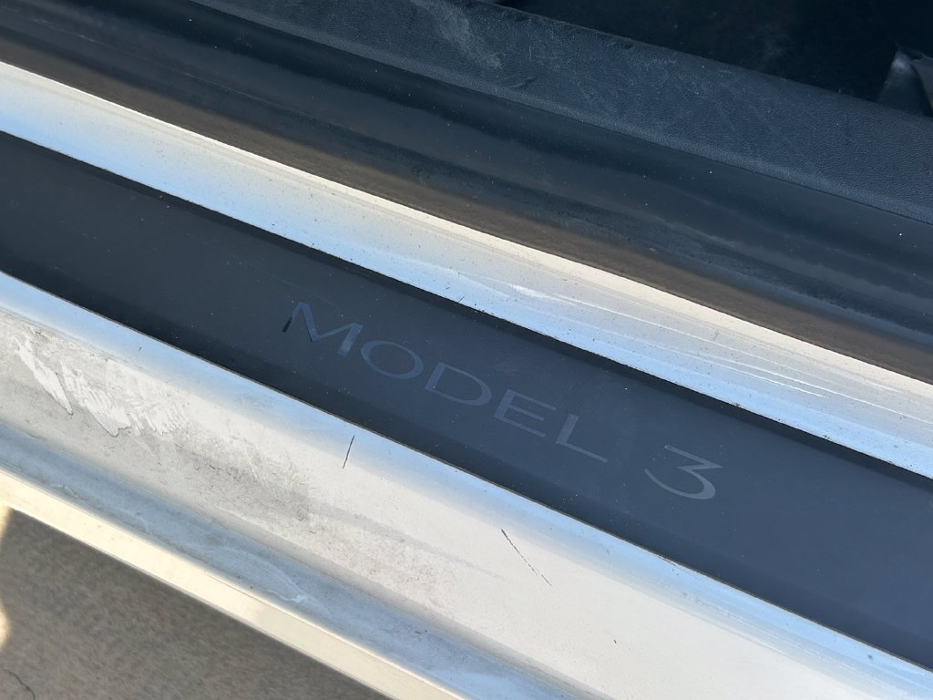 Used 2021 Tesla Model 3 Long Range AWD/4WD image 27