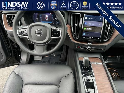 Used 2023 Volvo XC60 B5 Plus image 9