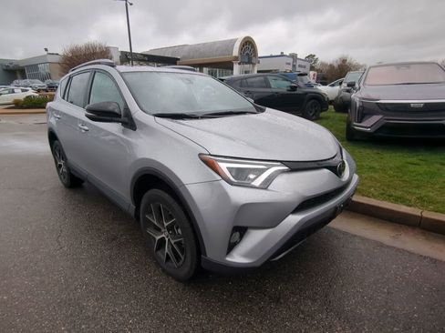 Used 2017 Toyota RAV4 SE w/ Power Extra Value Package image 1