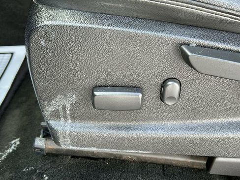 Used 2017 GMC Canyon SLT w/ Driver Alert Package image 21