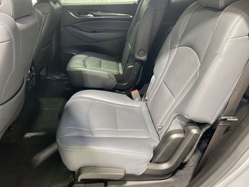 Used 2024 Buick Enclave Premium image 24