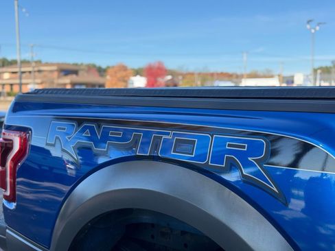 Used 2018 Ford F150 Raptor w/ Equipment Group 802A Luxury image 11