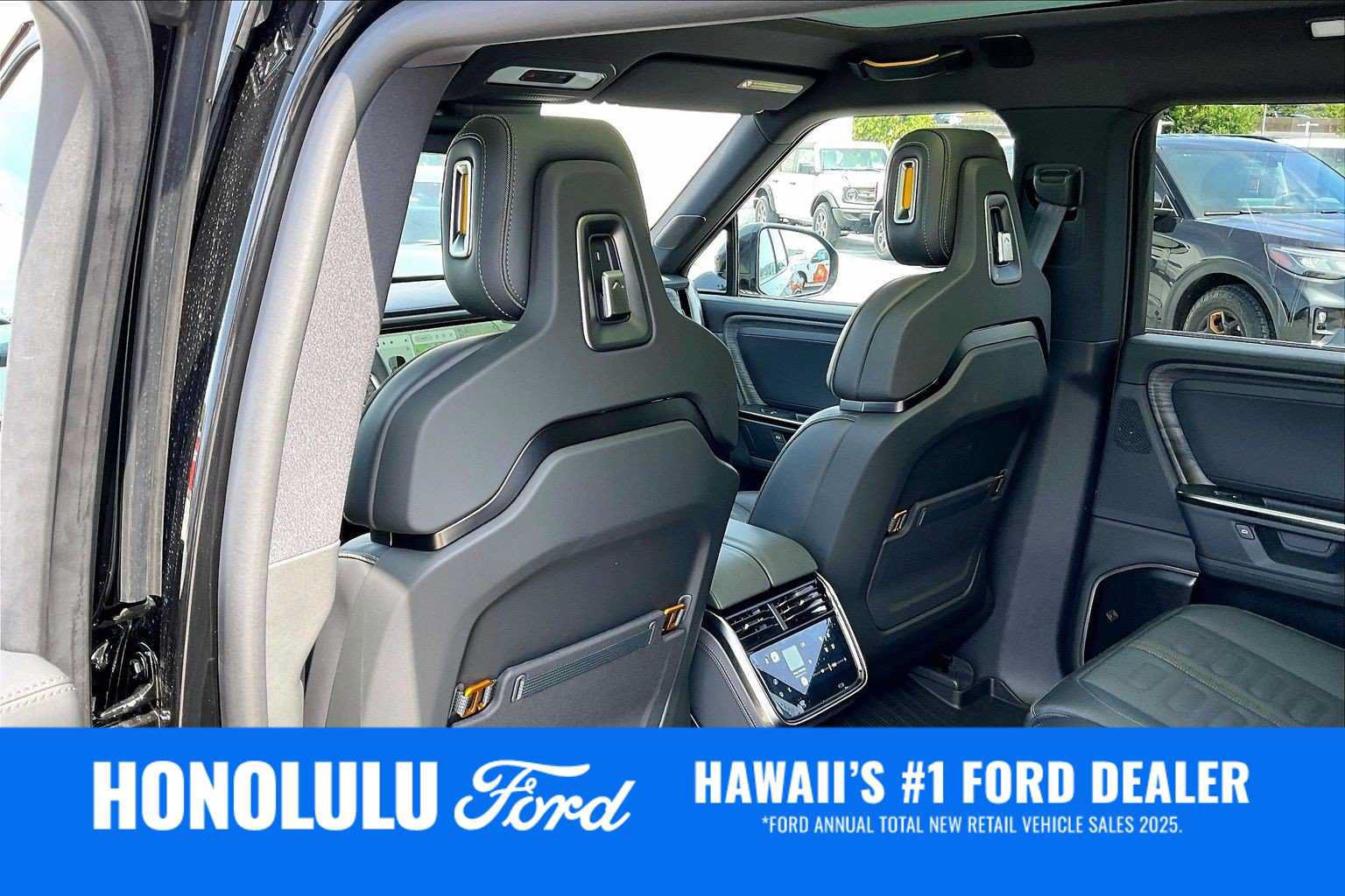 Used 2026 Rivian R1S Adventure Dual AWD/4WD image 12