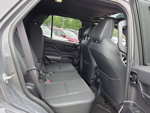 Used 2026 Toyota 4Runner TRD Off-Road Premium AWD/4WD image 14