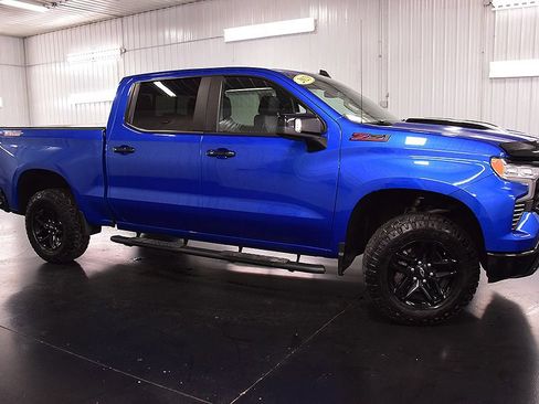 Used 2023 Chevrolet Silverado 1500 LT Trail Boss w/ LT Trail Boss Premium Package AWD/4WD image 12
