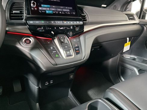 New 2026 Honda Odyssey Sport-L image 17