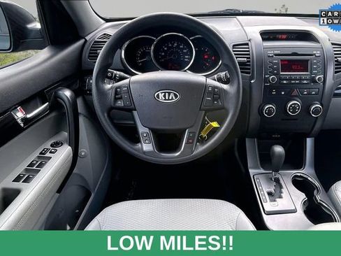Used 2013 Kia Sorento LX FWD image 5