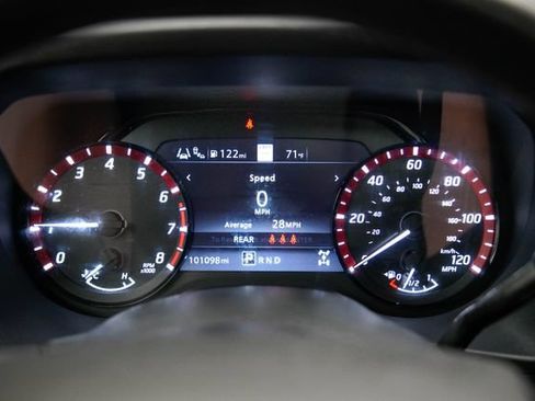 Used 2021 Nissan Titan PRO-4X w/ Pro-4x Convenience Package AWD/4WD image 33