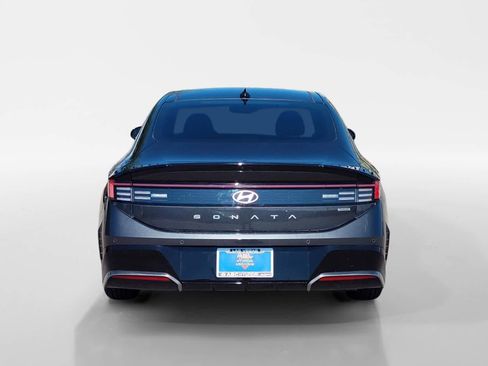 New 2025 Hyundai Sonata Limited image 4