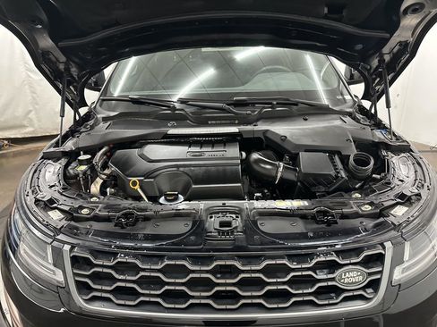 Used 2023 Land Rover Range Rover Evoque R-Dynamic SE image 32