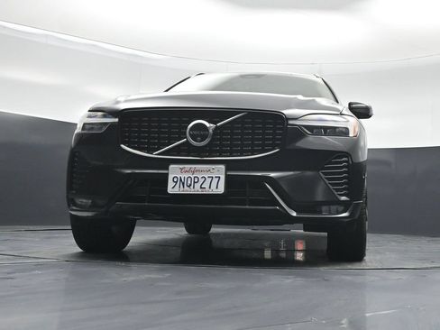 Used 2025 Volvo XC60 B5 Plus AWD/4WD image 45