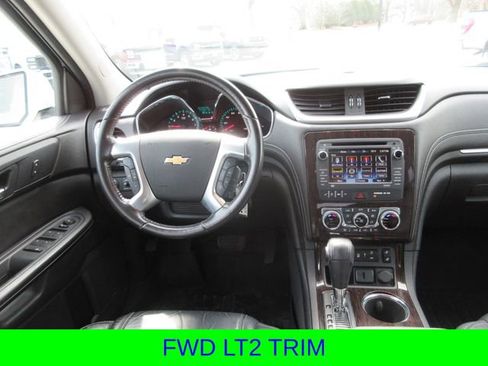 Used 2015 Chevrolet Traverse LT image 4