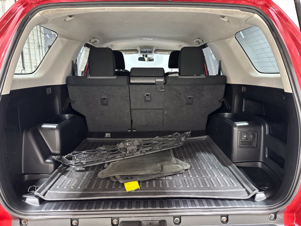 Used 2016 Toyota 4Runner SR5 AWD/4WD image 16