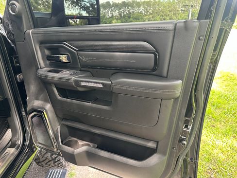 Used 2023 RAM 2500 Limited image 25
