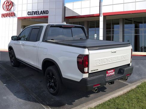 Used 2025 Honda Ridgeline Black Edition image 5