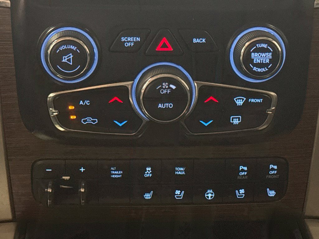 Used 2017 RAM 3500 Laramie w/ Convenience Group AWD/4WD image 15