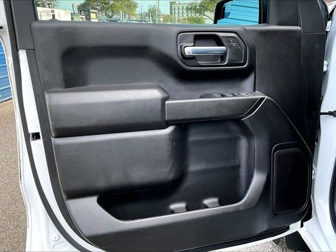 Used 2023 Chevrolet Silverado 1500 Custom image 21