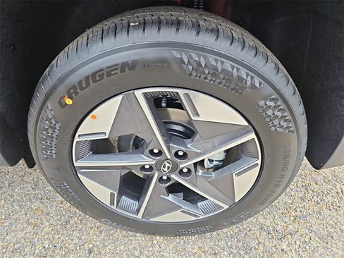 New 2026 Hyundai Tucson SEL image 32