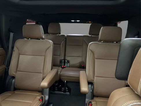 Used 2024 Chevrolet Tahoe High Country w/ Advanced Technology Package image 21