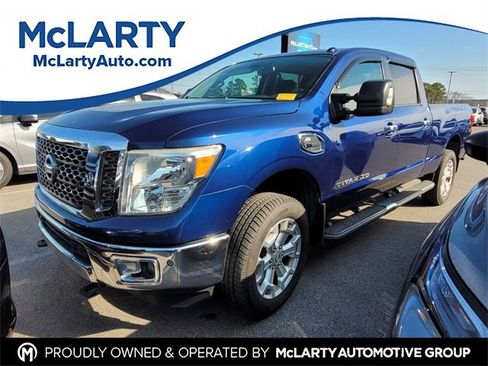 Used 2016 Nissan Titan SV image 1