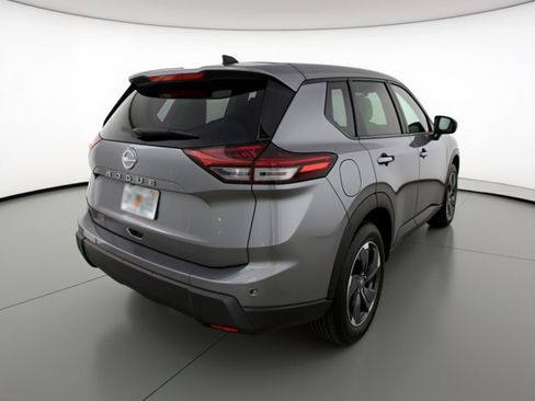 Used 2025 Nissan Rogue SV FWD image 9