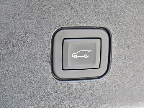 New 2026 Cadillac Vistiq Sport w/ LPO, Floor Liner Package AWD/4WD image 30