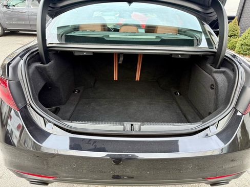 Used 2022 Alfa Romeo Giulia Ti image 22