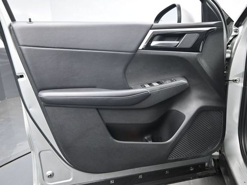 Used 2024 Mitsubishi Outlander SE AWD/4WD image 24