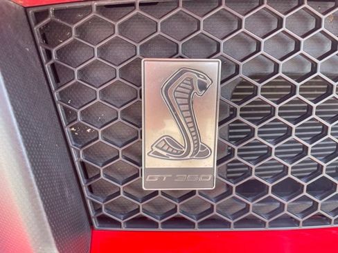 Used 2018 Ford Mustang Shelby GT350 w/ Electronics Package RWD image 3