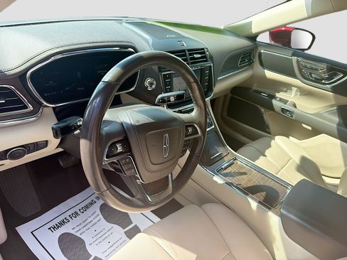 Used 2019 Lincoln Continental Select FWD image 9