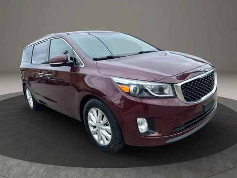 Used 2015 Kia Sedona EX FWD image 3