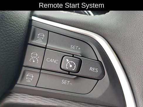 Used 2024 Jeep Grand Cherokee L Laredo AWD/4WD image 13