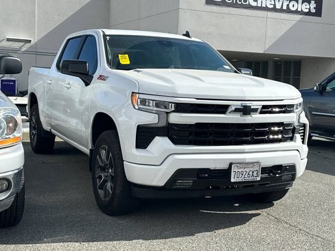 Used 2024 Chevrolet Silverado 1500 RST AWD/4WD image 2