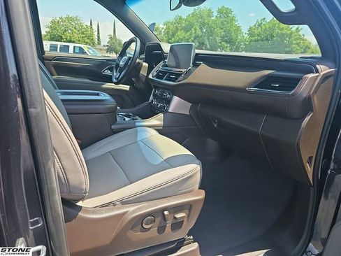 Certified 2024 GMC Yukon XL SLT AWD/4WD image 23