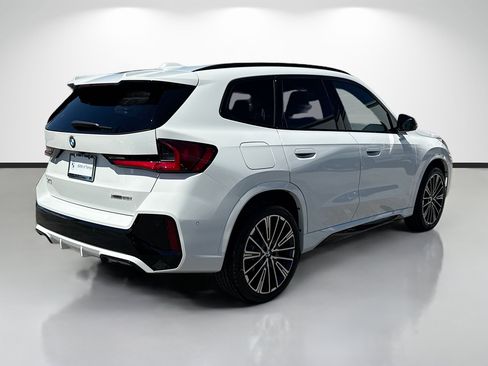 New 2026 BMW X1 xDrive28i w/ Technology Package AWD/4WD image 3