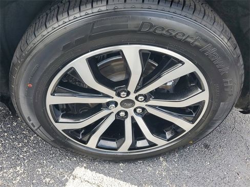 Used 2022 Ford Explorer ST-Line w/ Class IV Trailer Tow Package image 5